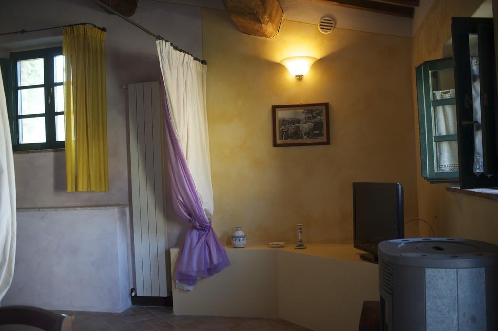Agriturismo Erta Villa Casole dʼElsa Kültér fotó